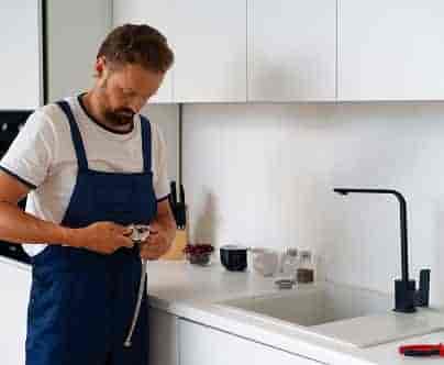 We are offering Expert Plumbing Services - 澳客1